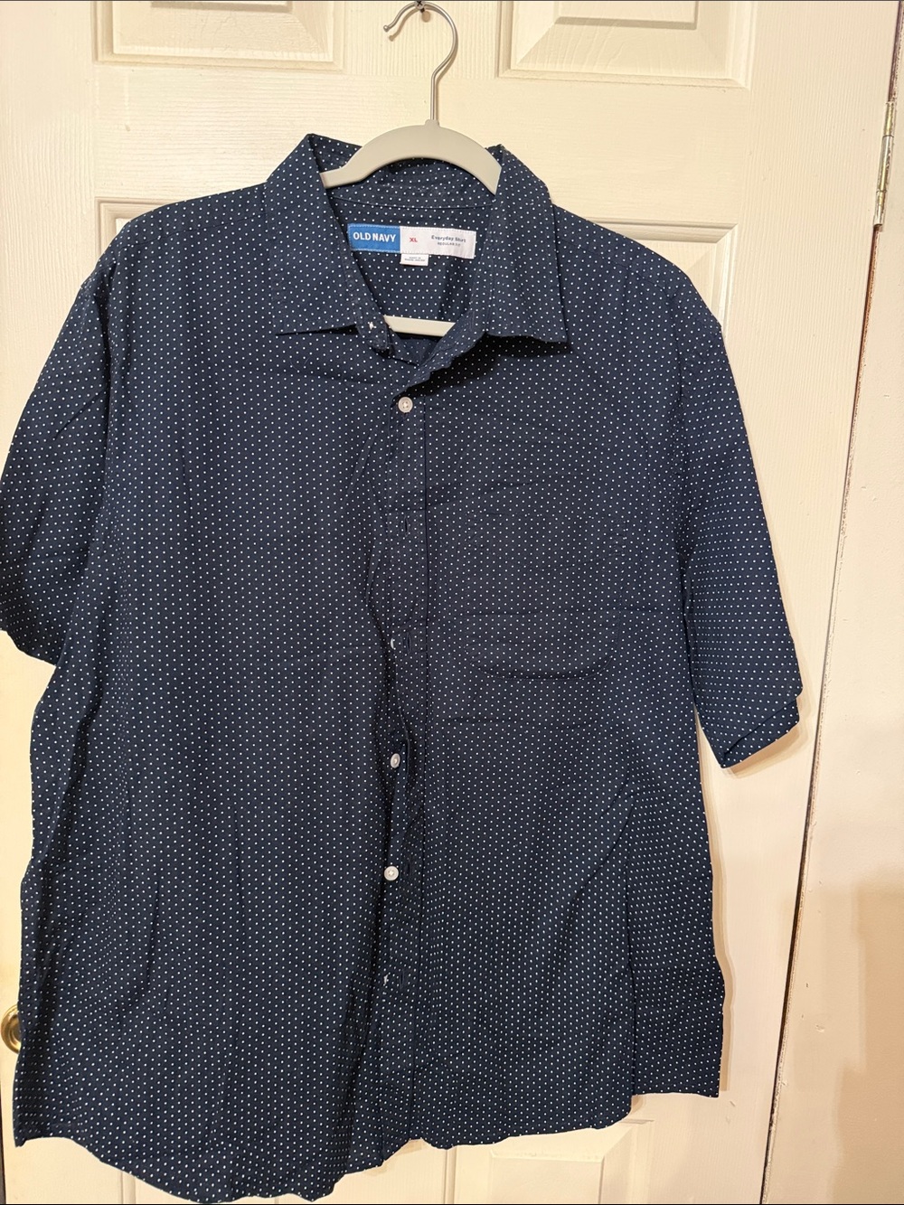 Old Navy Men’s Navy Polka Dot Button-Up Shirt – XL